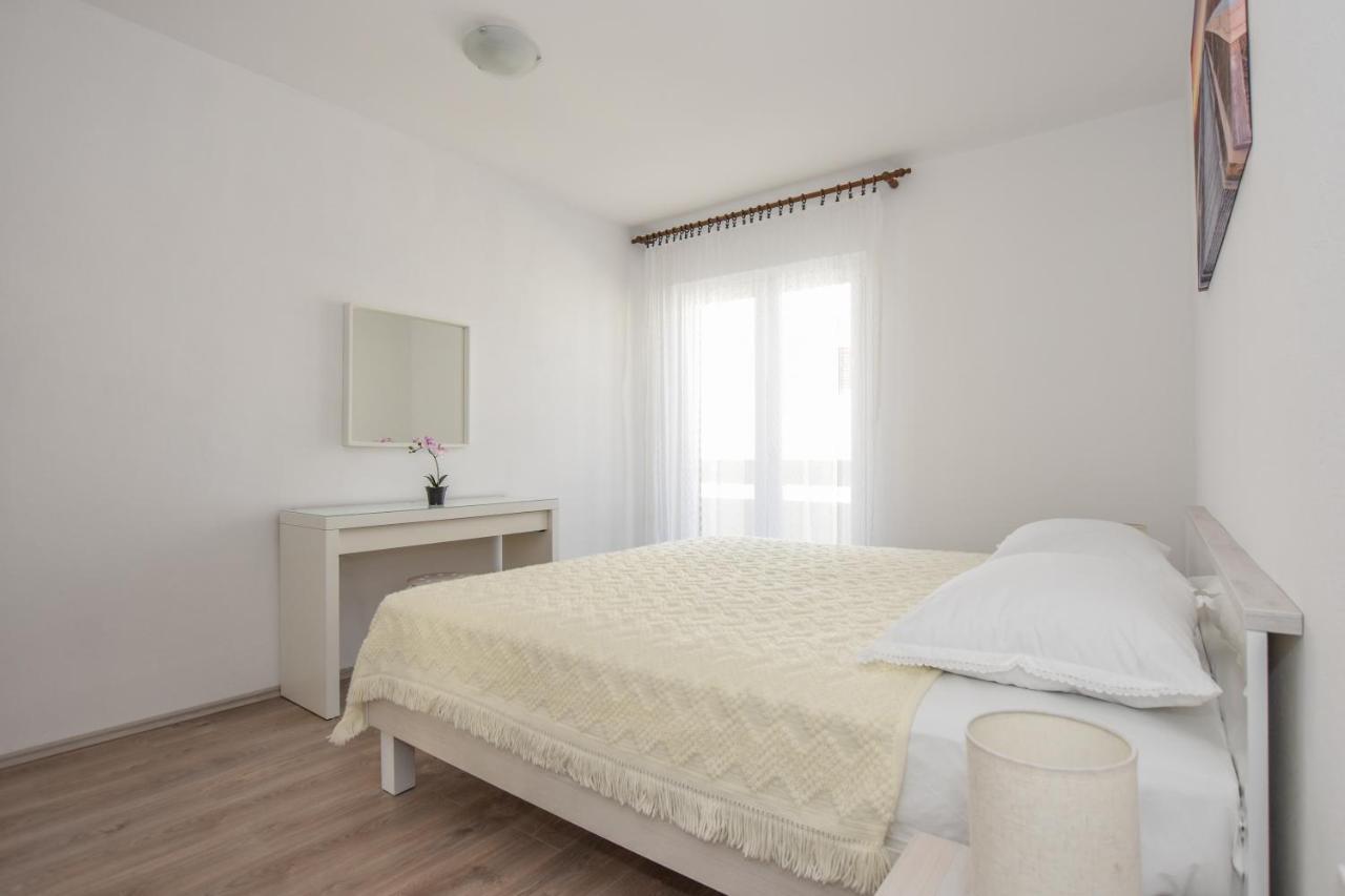 Apartmani Andreja Pag Town Zewnętrze zdjęcie