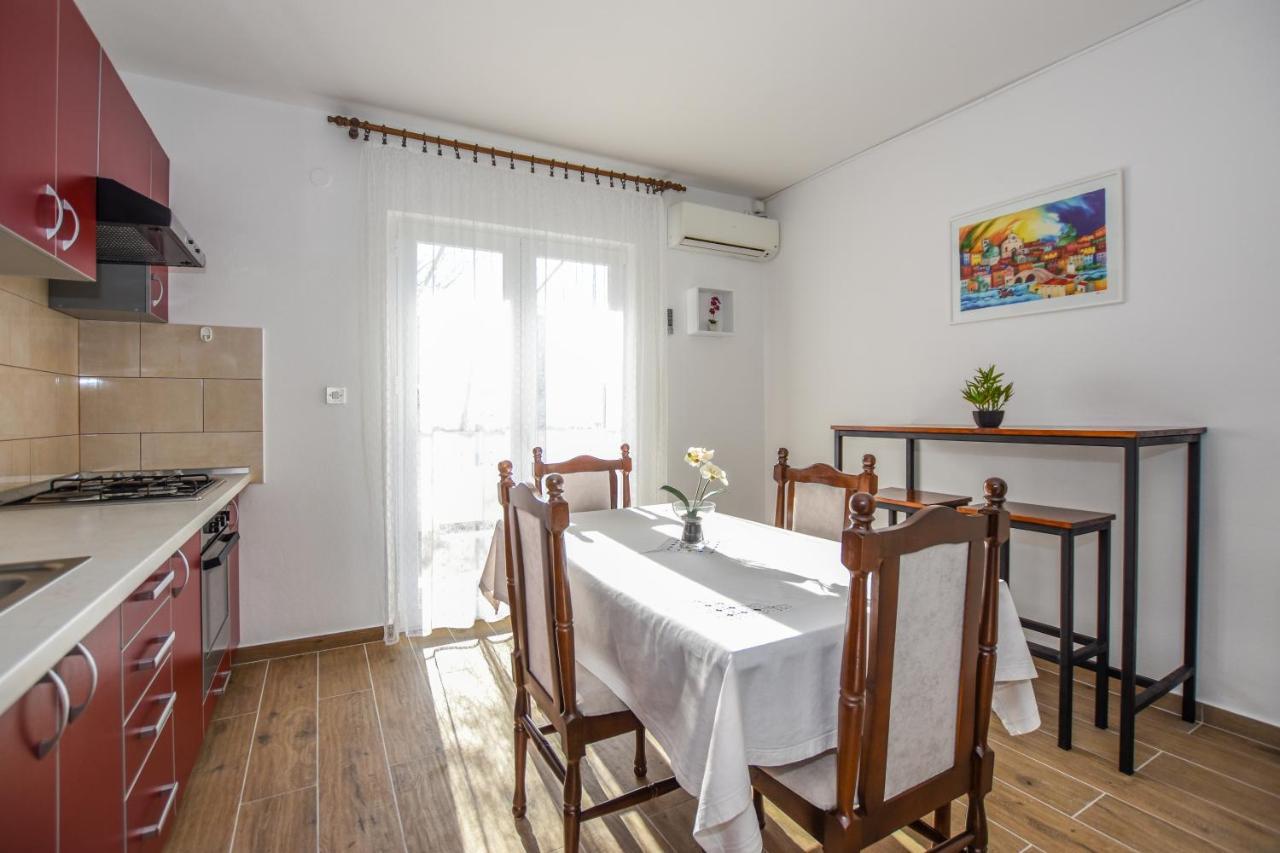 Apartmani Andreja Pag Town Zewnętrze zdjęcie