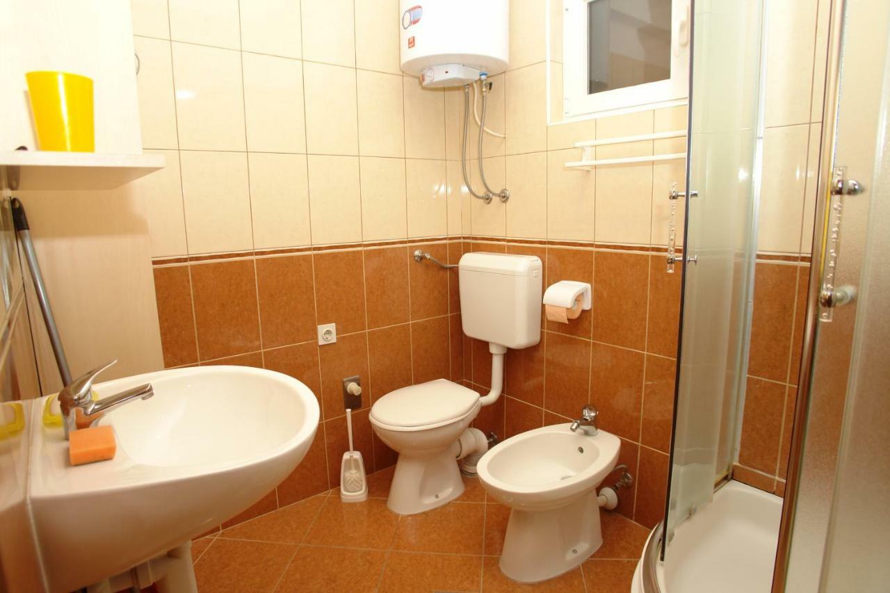 Apartmani Andreja Pag Town Zewnętrze zdjęcie